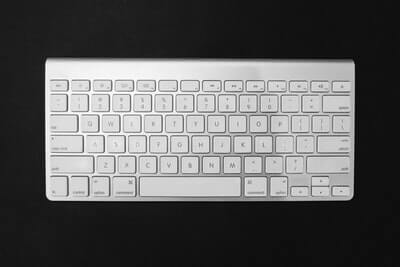 在宅勤務おすすめのキーボード 8選 有線 無線 消音 バックライト マキログ